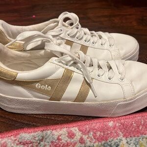Gola Classic White and Gold Trainers